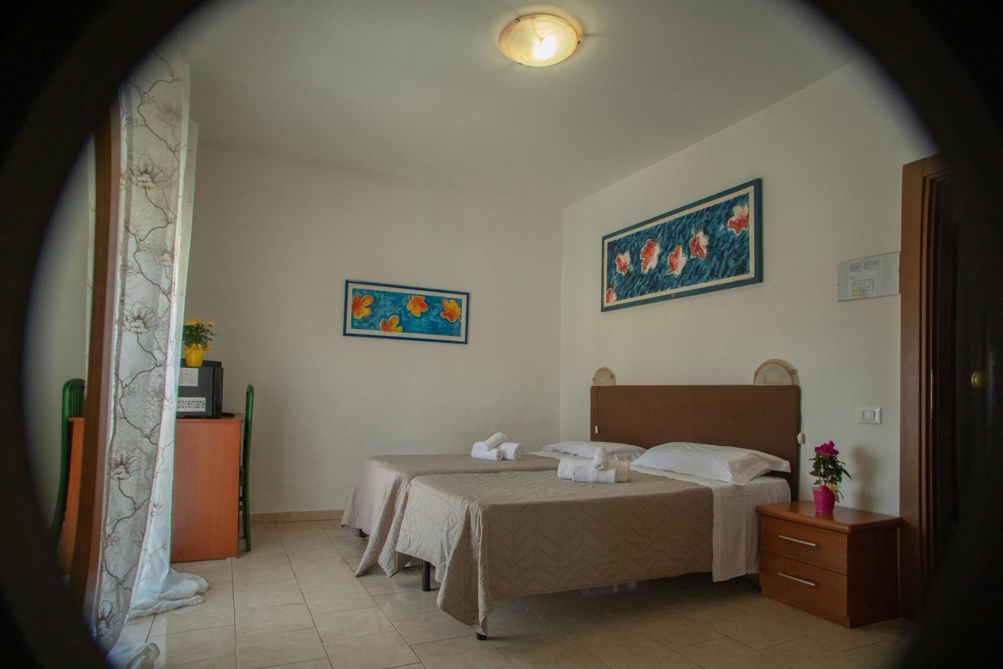 Hotel Ariston Πιομπίνο Εξωτερικό φωτογραφία