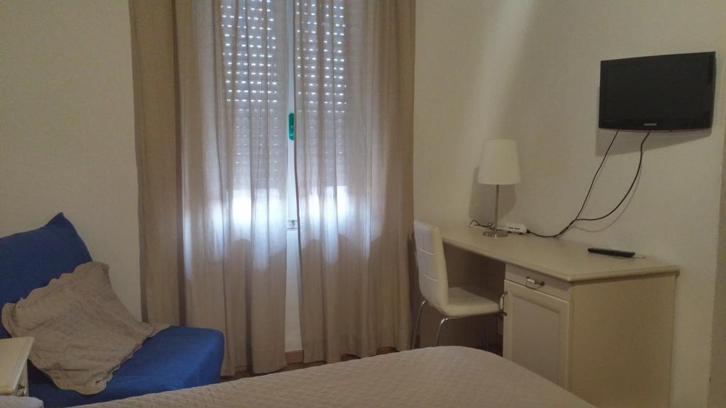 Hotel Ariston Πιομπίνο Εξωτερικό φωτογραφία