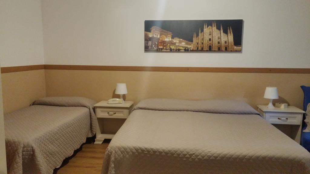 Hotel Ariston Πιομπίνο Εξωτερικό φωτογραφία