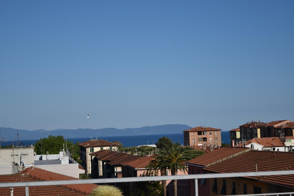 Hotel Ariston Πιομπίνο Εξωτερικό φωτογραφία